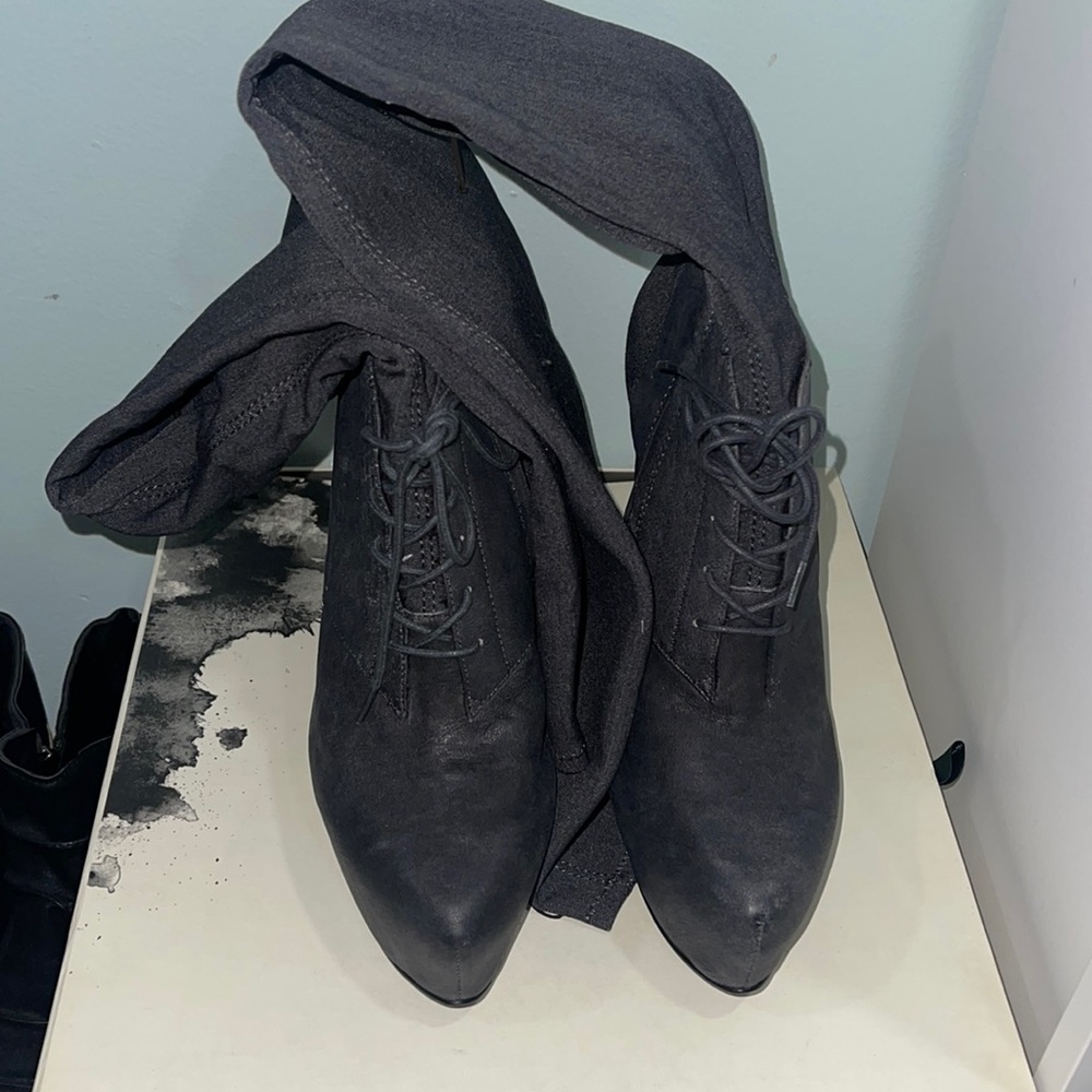 Elizabeth & James E-Blend Boot